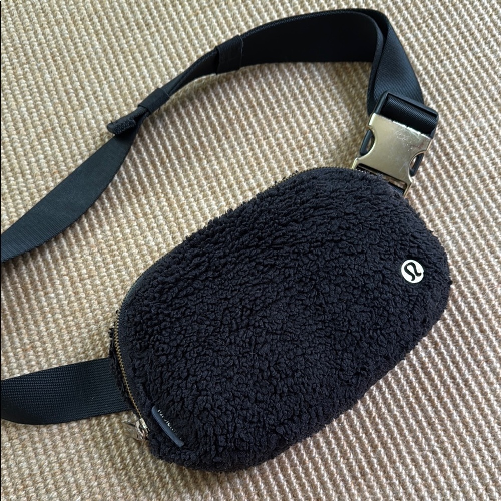 Lululemon Black Fleece Sherpa Belt Bag- Gold Hardware